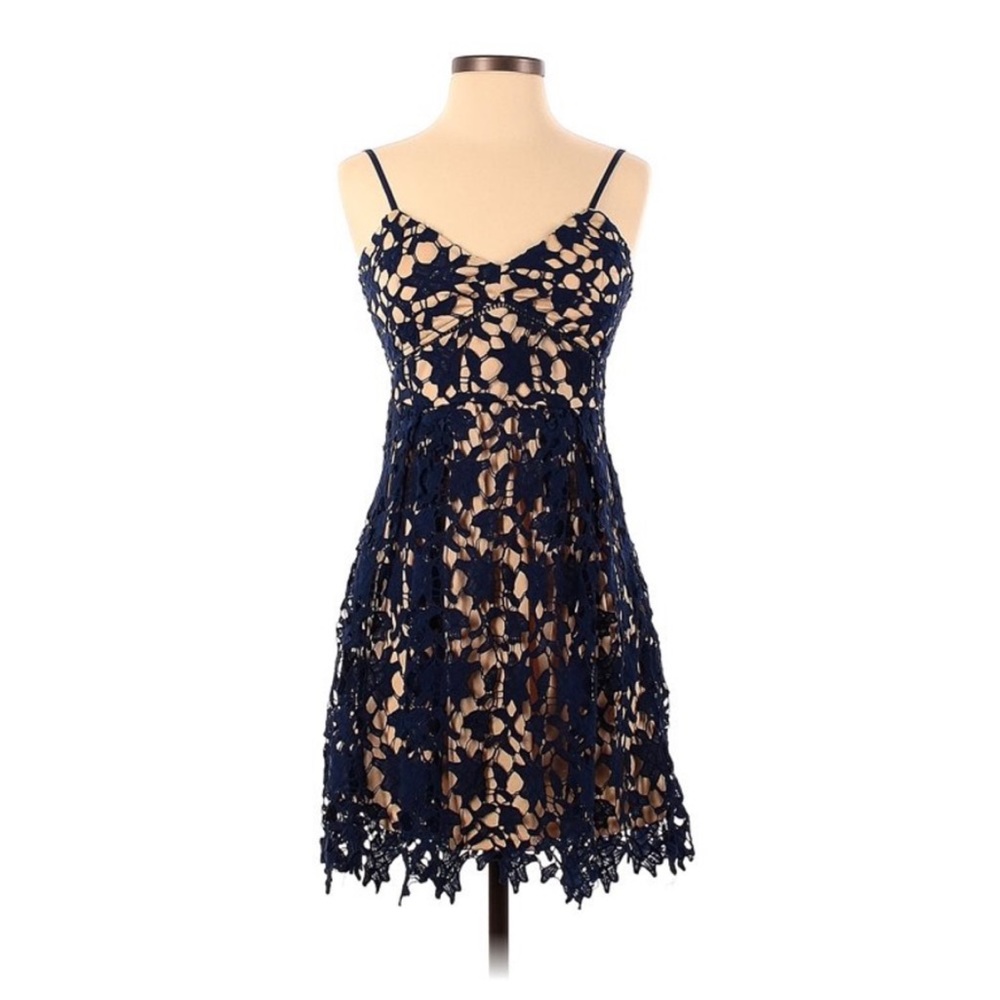 Francesca’s navy and cream dress